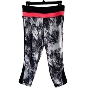 Active Life Capri Legging Pants Reflex Yoga Fitness Black White Guava Print Sz M
